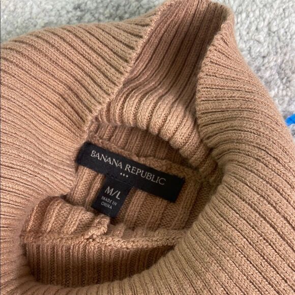 Banana Republic Oversized Sleeveless Sweater Poncho - Picture 4 of 13